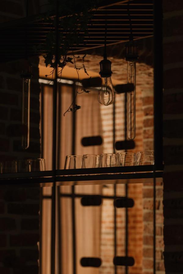 Larry Bird Old Town By Willywalls クラクフ エクステリア 写真
